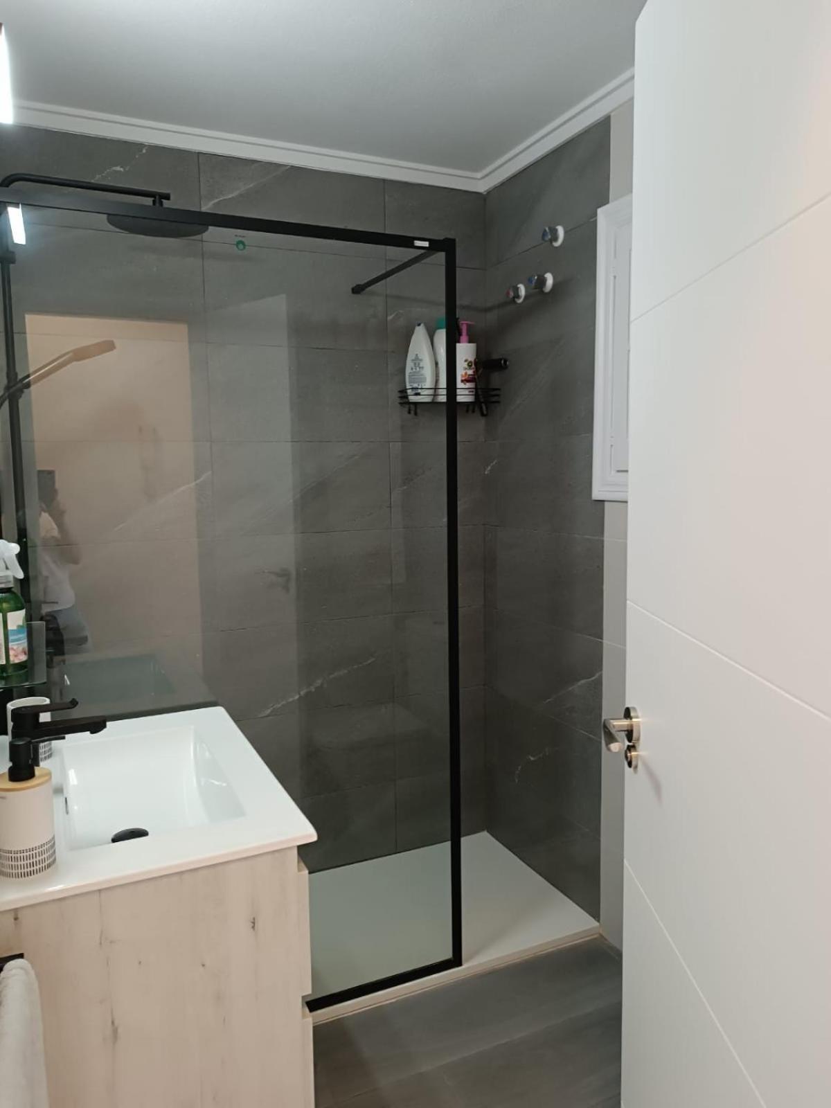 Residencia Alhambra Los Cisnes Torrevieja Buitenkant foto