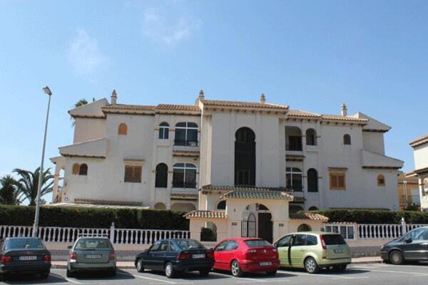 Residencia Alhambra Los Cisnes Torrevieja Buitenkant foto